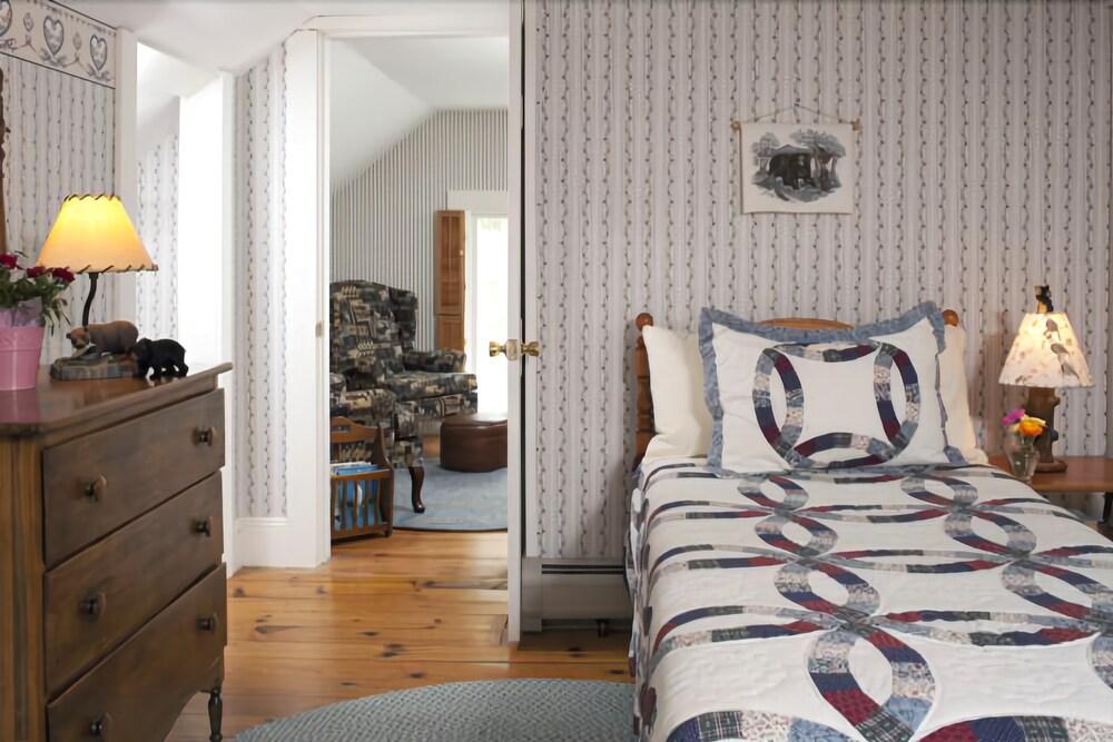 Holderness Inn On Golden Pond מראה חיצוני תמונה