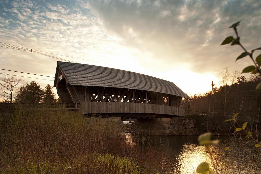 Holderness Inn On Golden Pond מראה חיצוני תמונה